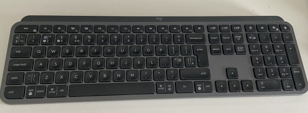 لوحة مفاتيح Logitech MX Keys