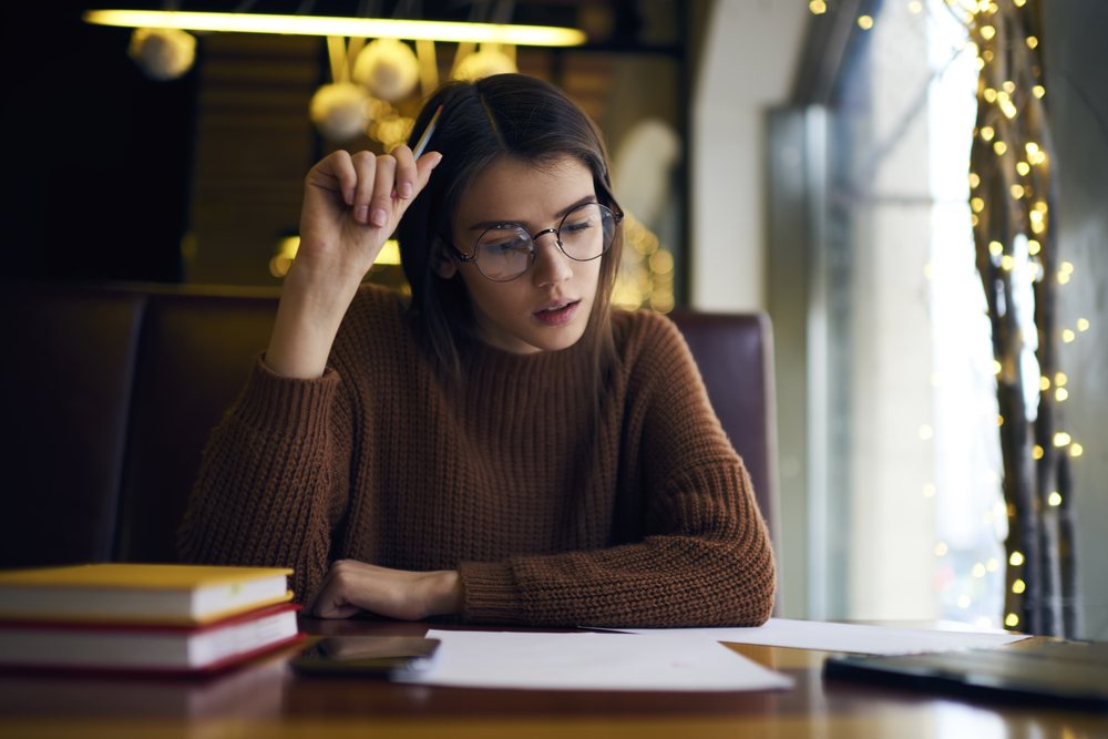 Contrata a un corrector de pruebas para tus memorias