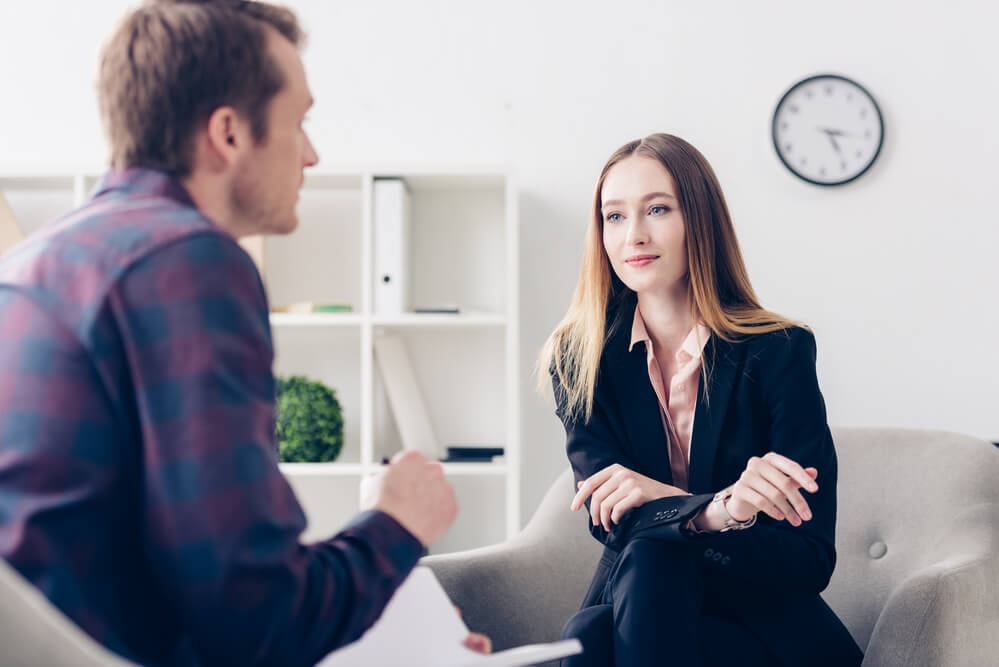 Como escrever perguntas de entrevista?