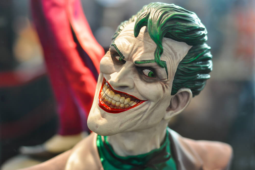 Ejemplos de antagonistas: Joker