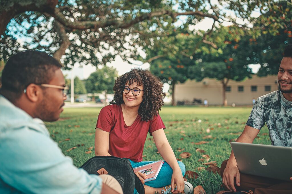 Essais sur vous-même pour le collège : que puis-je apporter à l'université ?